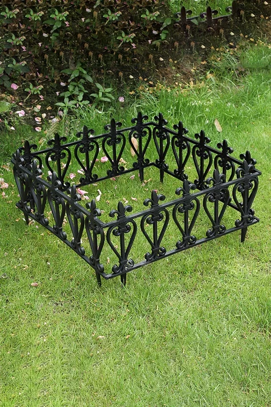 3Pcs Garden Decorative Border Plastic Fence