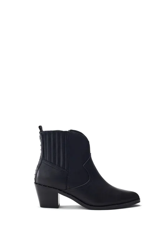 ‘Anniee’ Leather Heeled Boots