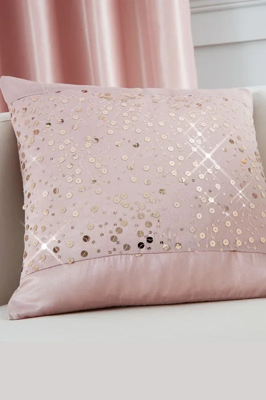 ‘Glitzy’ Cushion