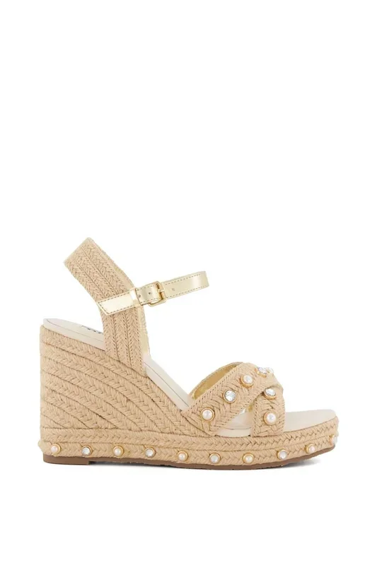 ‘Kays’ Wedges