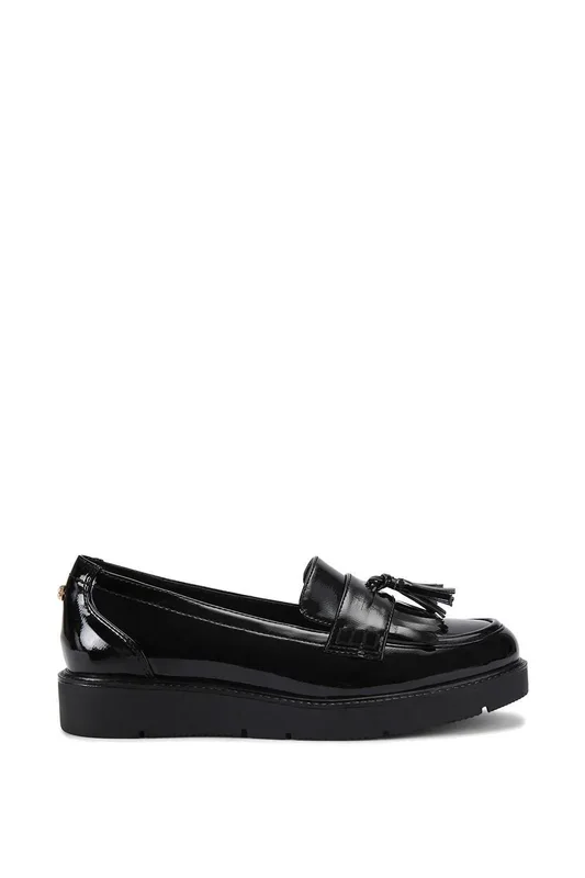 ‘Sky Tassel’ Patent Flats