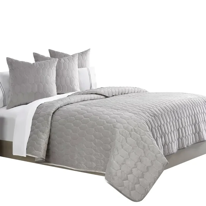 Affluent 4-Piece King Quilt Set – Dove