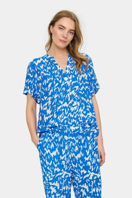 Agnes Short Sleeve V-notch Neck Blouse