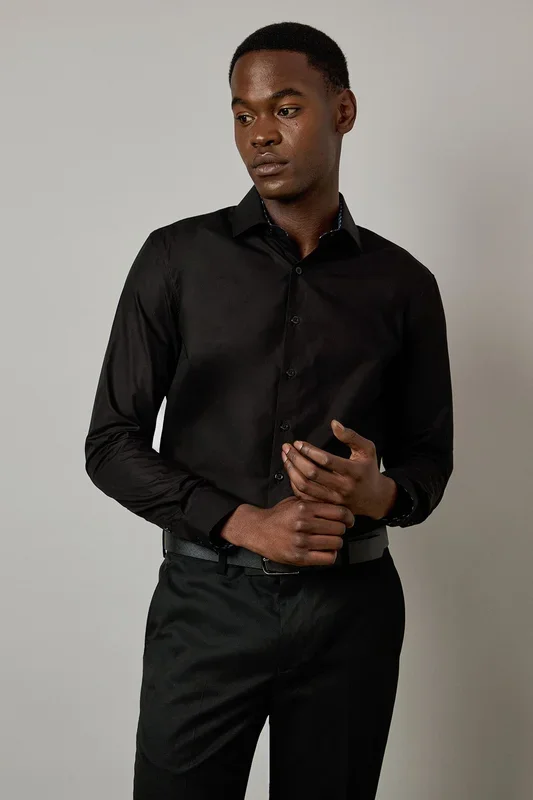 Black Cotton Cutaway Collar Slim Fit Long Sleeve Shirt