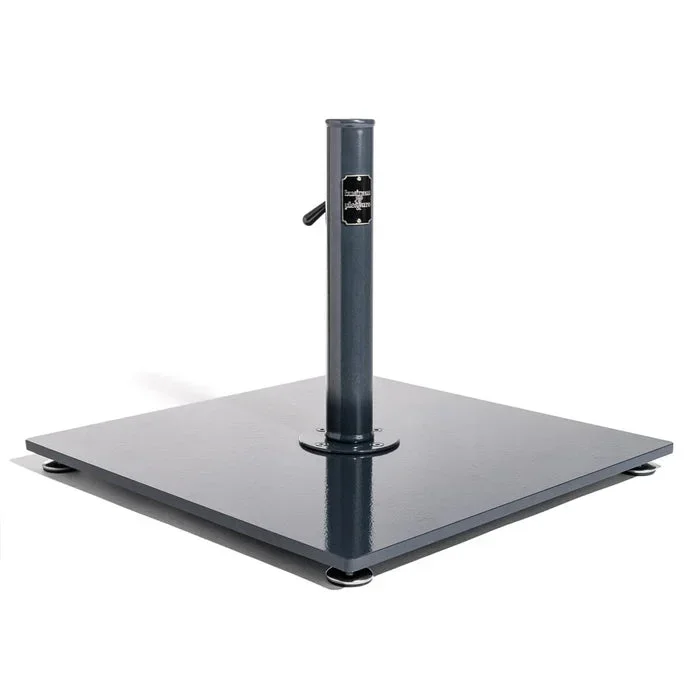 Business & Pleasure The Classic Base – Black
