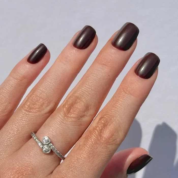 Cherry Cola – Press On Nails