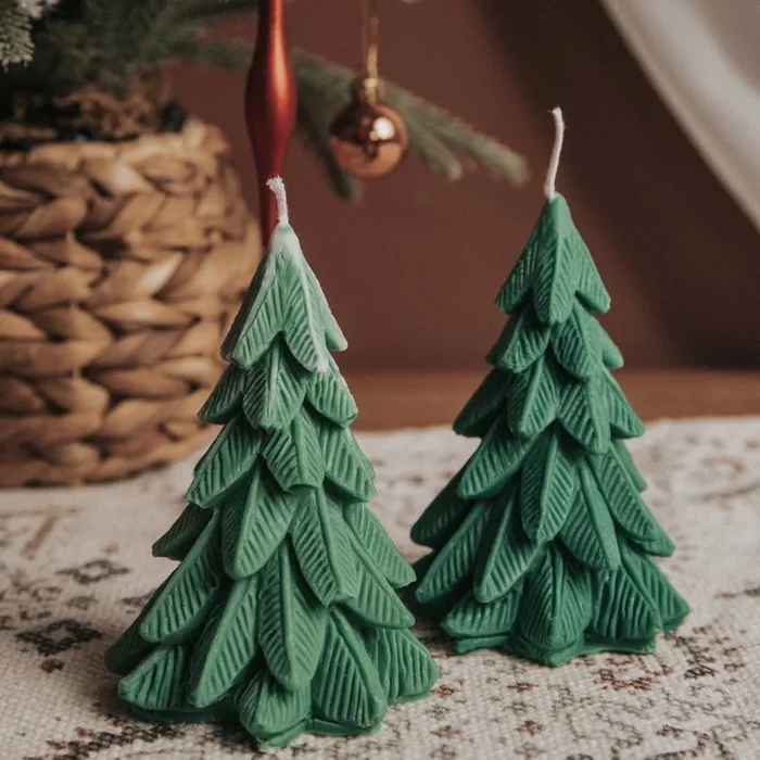 Christmas Tree-Shaped Soy Wax Candle