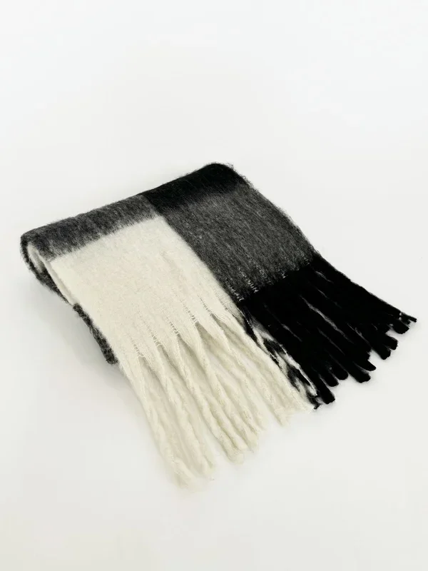 Chunky Black And White Check Scarf