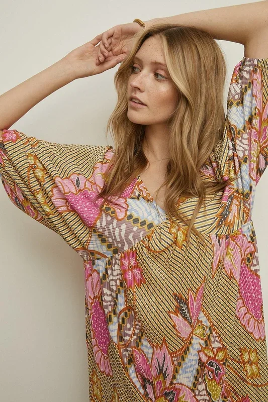 Floral Printed Plisse Mini Dress