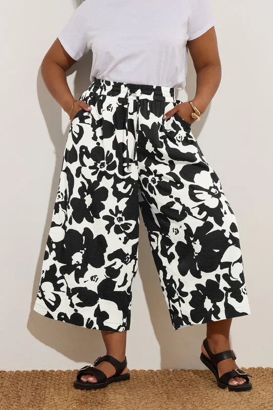Textured Floral Print Midaxi Culottes