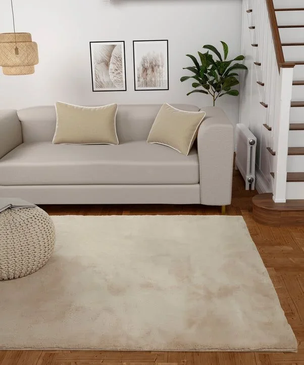 TLC 5 Star Hotel Concept Luxury Faux Fur Natural Rug
